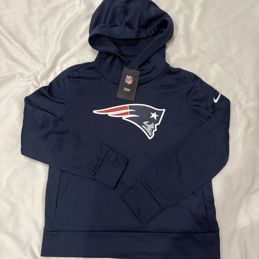 Nike New England Patriots Women's Therma-Fit On-Field Hoodie